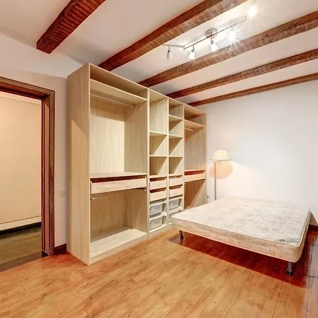 Le Nichor Dans Le Granier Appartement *